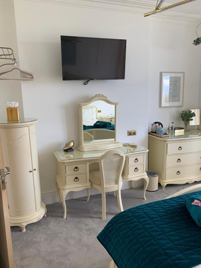 Lazy Waves Boutique B&B Newquay  Ngoại thất bức ảnh