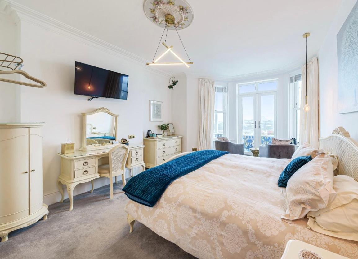 Lazy Waves Boutique B&B Newquay  Ngoại thất bức ảnh